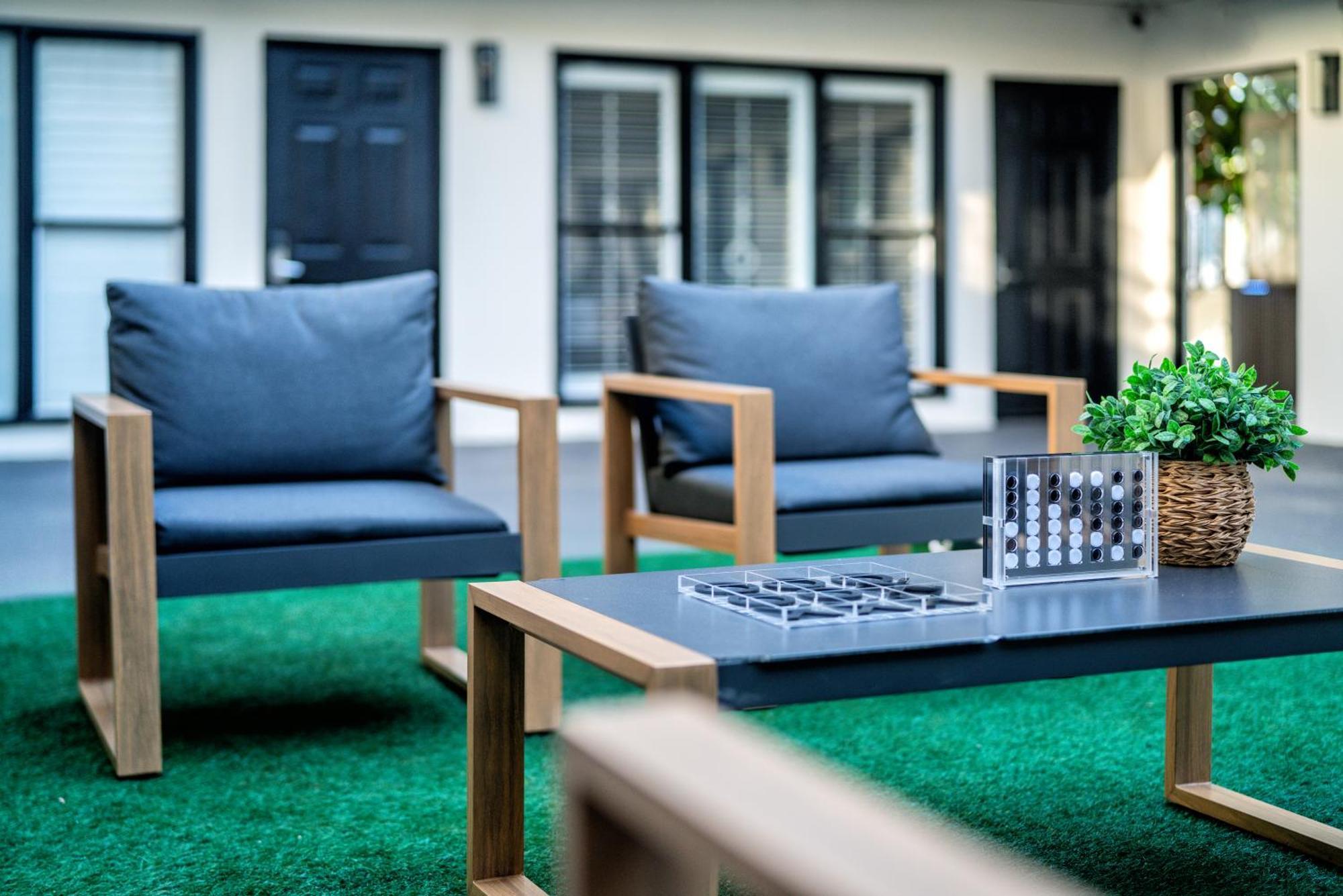 Lyfe Inn & Suites By Aga - Beverly Hills Los Angeles Exteriör bild
