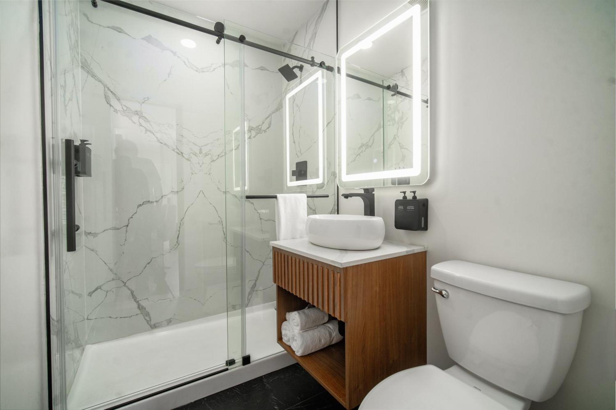 Lyfe Inn & Suites By Aga - Beverly Hills Los Angeles Exteriör bild