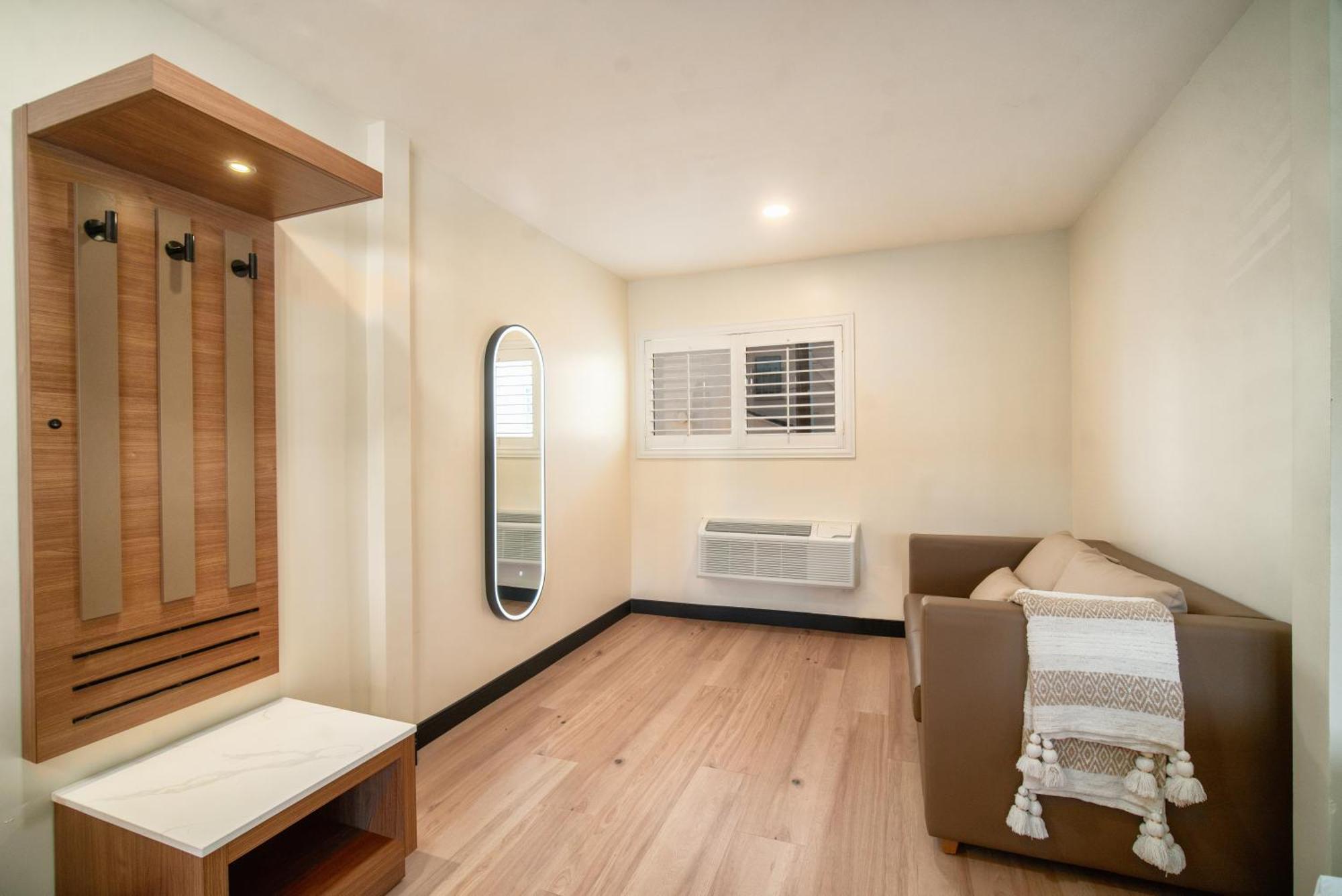 Lyfe Inn & Suites By Aga - Beverly Hills Los Angeles Exteriör bild